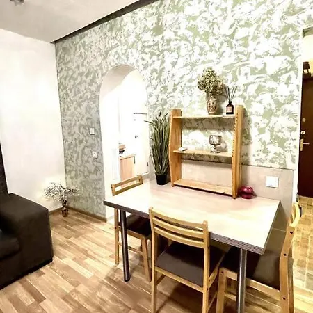 Agenskalns Delight: 2-room Comfort Apartment Riga
